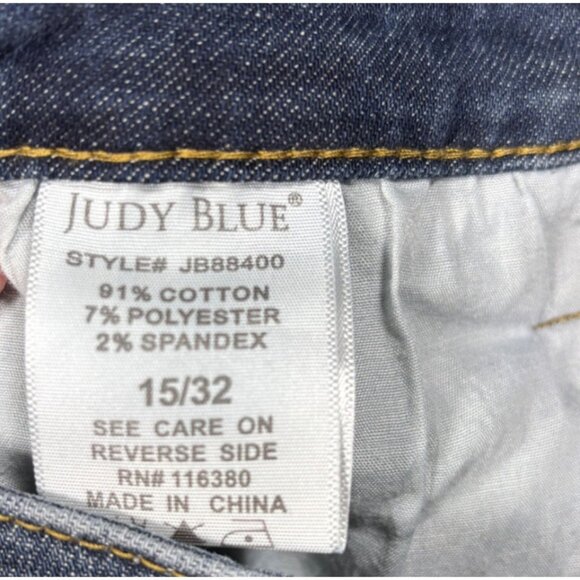 Judy Blue Jeans 15/32 Skinny Fit Distressed Hem Jeans Shark Bite - Picture 4 of 5